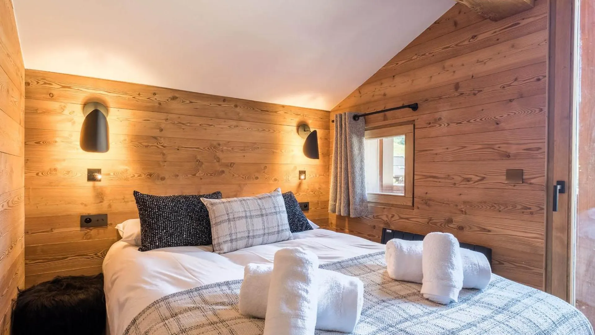 Chalet Renove 10 Adultes, Proche Pistes Et Lac, Meribel Mottaret - Fr-1-565-99 Les Allues France